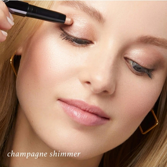 🦋 JULEP Eyeshadow 101 Crème-to-Powder Stick (in Champagne Shimmer) - Picture 7 of 12